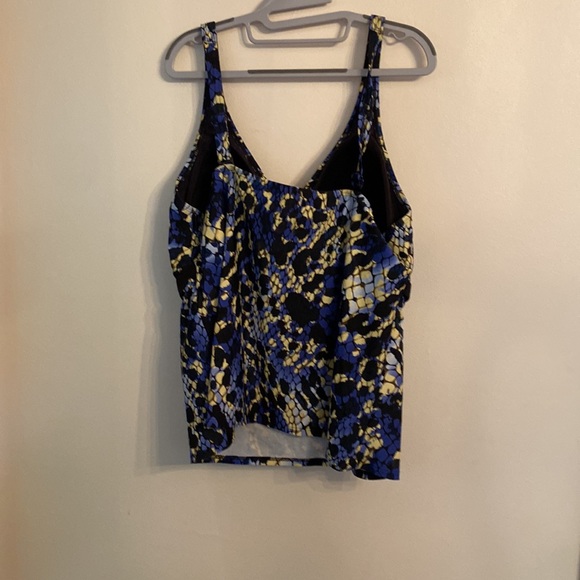 NWOT Silhouette Solution Tankini Swim Top w Adjustable straps Size 2 X - Picture 2 of 4